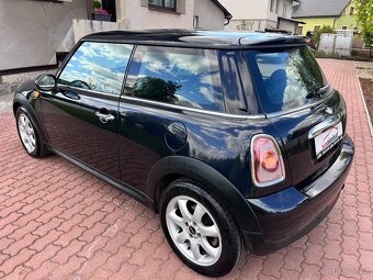 Mini Cooper 1.6 88KW,XENONY,KLIMA,KůŽE,ESP - 4