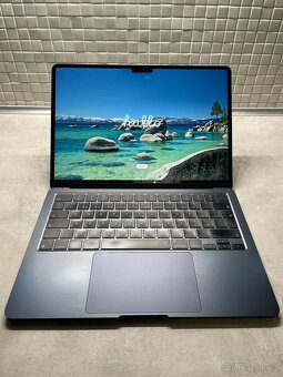 MacBook Air 13" M2 CZ 2022 Temně inkoustový - 4