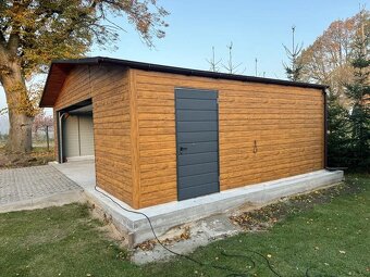 Moderní plechová garáž 8x6 se sekčními vraty - 4
