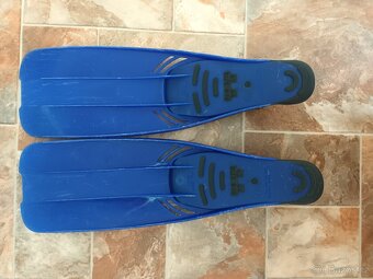 Ploutve 42-44,8-10 - 4