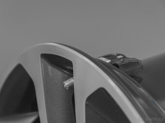 Originál OE alu Jaguar F-Pace 5x108 R19 s TPMS, 4ks (1510T) - 4