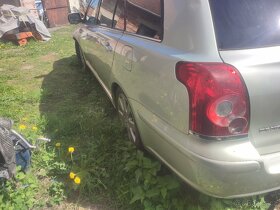 Toyota Avensis 2.2. 110 kW r.v.2008 - 4