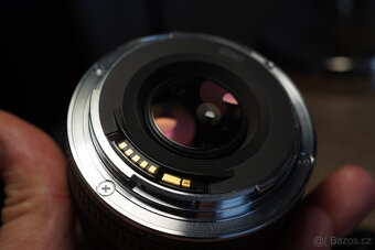 Canon EF 50/1.8 - 4