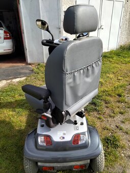 Elektrická "čtyřkolka" pro seniory (KYMCO) - 4