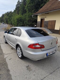 Škoda Superb - 4