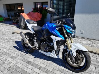 Suzuki gsr 750 - 4