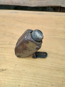 Stará ruční dynamo svítilna - 4