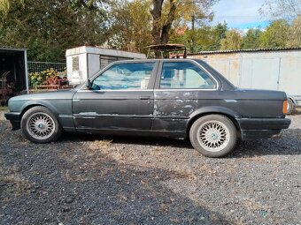 BMW e30 320i Kupé - 4