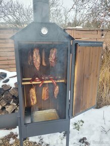 Zahradní udírna plechová-kovová s dřevěnou výplní - 4