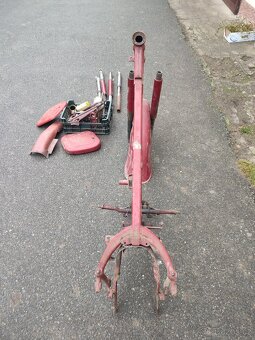 Díly Jawa kývačka, panelka mix dílů. - 4