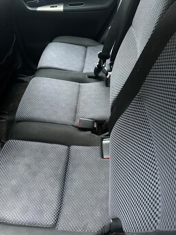 Toyota Corolla Verso 2,0D - 4