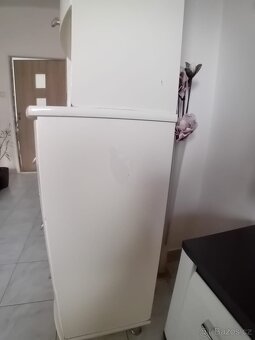 Koupelnová skříňka - 4