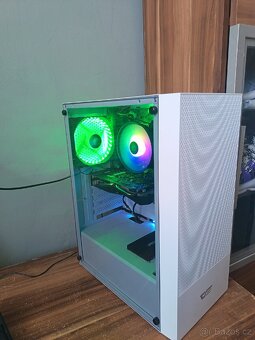 Stolní počítač pro hraní - 4