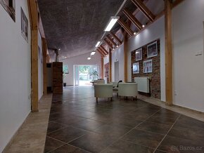 Pronájem obchodních prostor v přízemí, 156 m2 Ostrava - 4