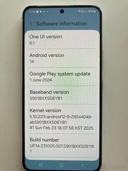 🚀 Prodej Samsung Galaxy S22 –Bílá elegance s prasklým rohem - 4