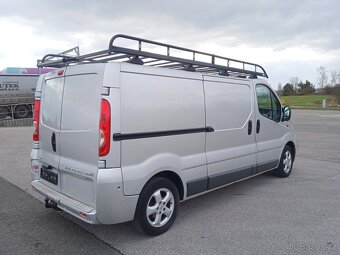 OPEL VIVARO LONG 2,5 CDTI 107kW RV2011 VELKÁ VÝBAVA 1MAJITEL - 4