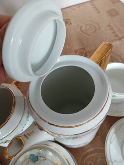 Zachovalý a starožitný porcelánový servis - 4