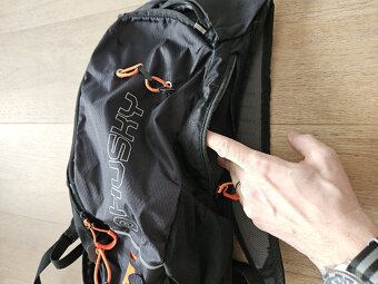 Cyklo/běžecký batůžek Husky, cca 10l - 4