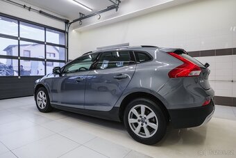 Volvo V40 cross country 2.0 D2 88kW, kamera,výhřev,navi,park - 4