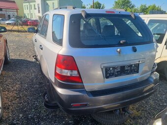 KIA SORENTO 2.5 CRDI - 4