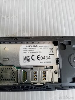 Nokia 2720a - 4