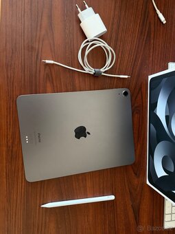 iPad Air M1, 2022, 64 GB, 5th Gen - 4