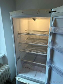 Lednice s mrazákem Zanussi - 4