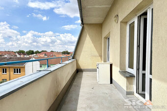 Prodej atypického bytu 2+1+2 terasy, 60 m2, Louny - 4