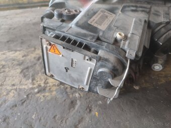 VW PASSAT B6 - XENONY - 4