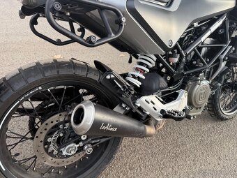 Husqvarna Svartpilen 401 32kw, rv:2021/8 lehce poškozené - 4