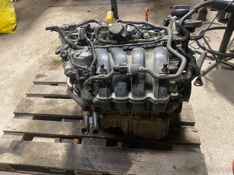 AUDI, ŠKODA, VW 1.6FSI 85KW BLF - KOMPLETNÍ MOTOR 180 000KM - 4