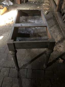 Starožitný stůl (k renovaci) - 4