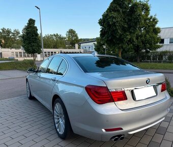 BMW 740 2012 - 4