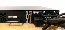 Switch Juniper Networks	- EX 3200-24T Series 8PoE Ethernet - 4