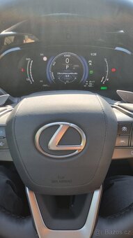 Lexus NX 450h+ model 2025 - 4