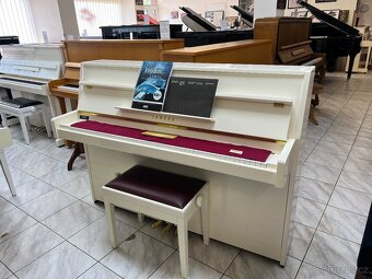 Bílá Yamaha B1 se zárukou 5 let, doprava zdarma. PRODÁNO - 4