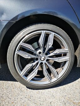 BMW 730 XDrive M Paket – plná výbava - 4