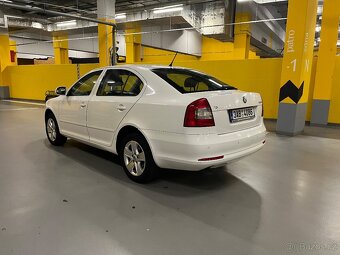 Škoda Octavia 2.0Tdi 103kw ČR Ser.kn/Elegant - 4