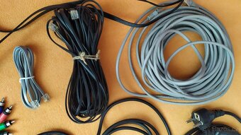 KABELY K PC, VIDEU, 4CINCH-SCART atd. - 4