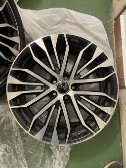 Originál Alu 5x112 Audi A6 Competition 255/35 R20 - 4