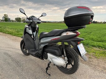 Honda SH 300 - 4