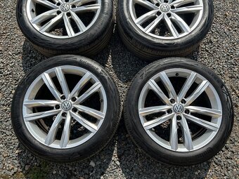 Alu orig letni sada Volkswagen 5x112 8J ET44 235/45 R18 - 4