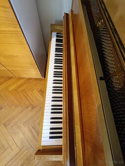 Piano Rösler - 4