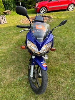 Honda CBR 125 R REPSOL - 4