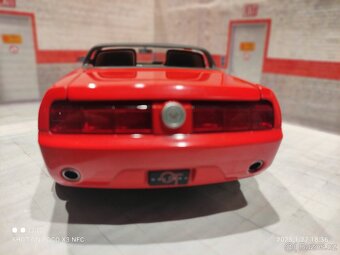 Ford mustang Cabrio 1:18 - 4