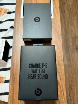 Apple Beats Solo 3 sluchátka - 4