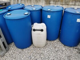 Sudy plechové a plast a nádrže na vodu - 4