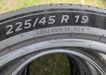 Téměř nové letní pneu Michelin e.primacy 2 225/45/19 - 4