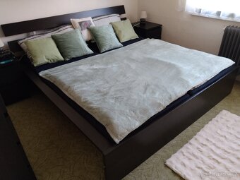 Postel 180x200 cerna vcetne rostu - 4