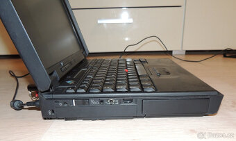 Zachovalý ThinkPad 770Z - 4